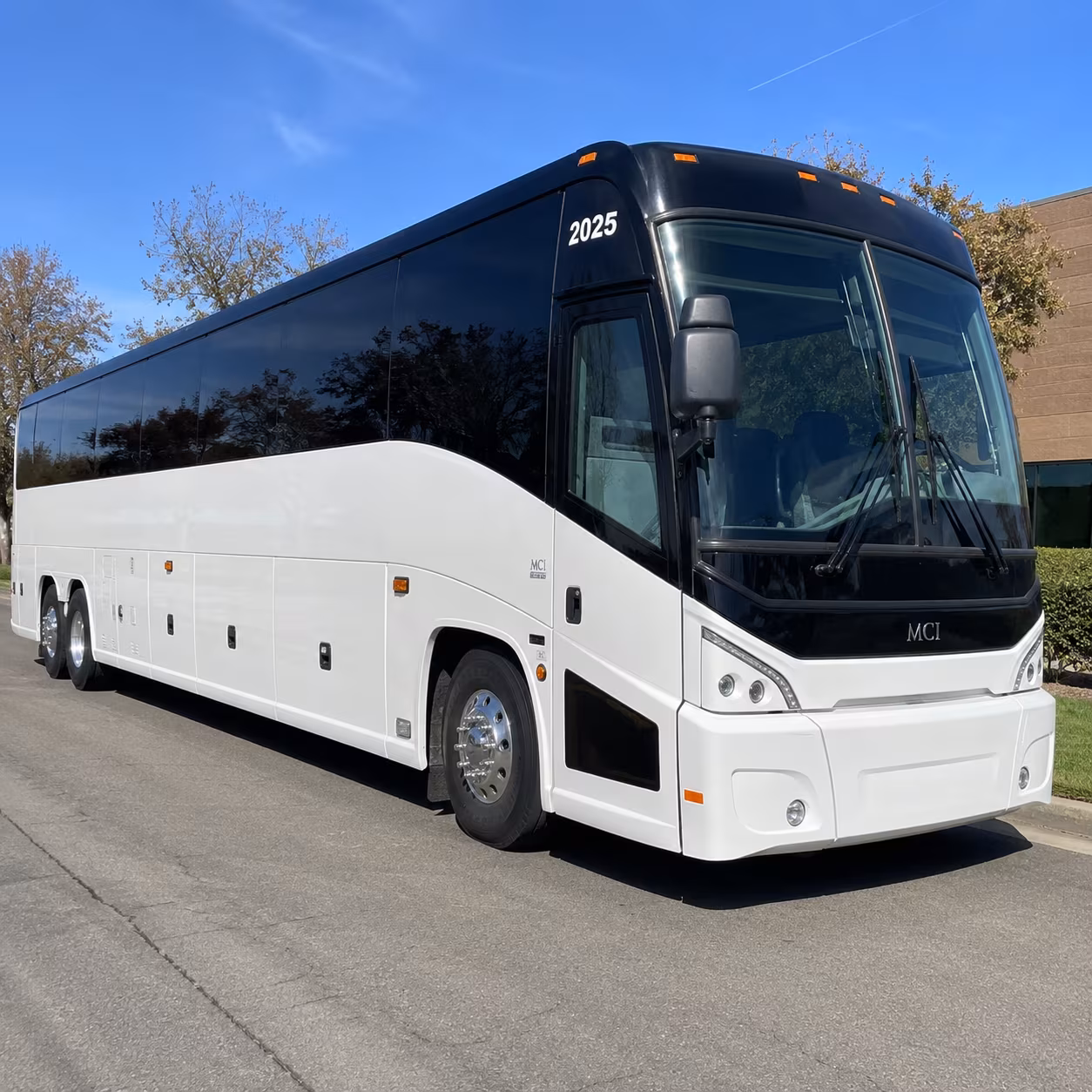 corporate shuttle service between st cloud and minneapolis saint paul