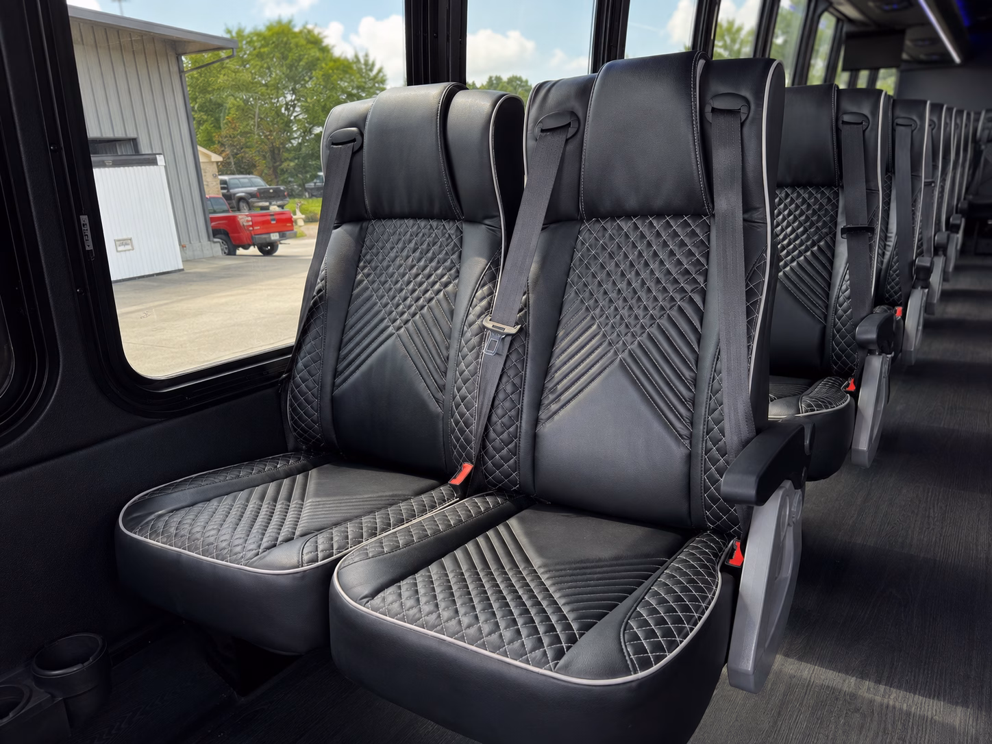 got 30 seconds get your st cloud wedding transportation quote right now